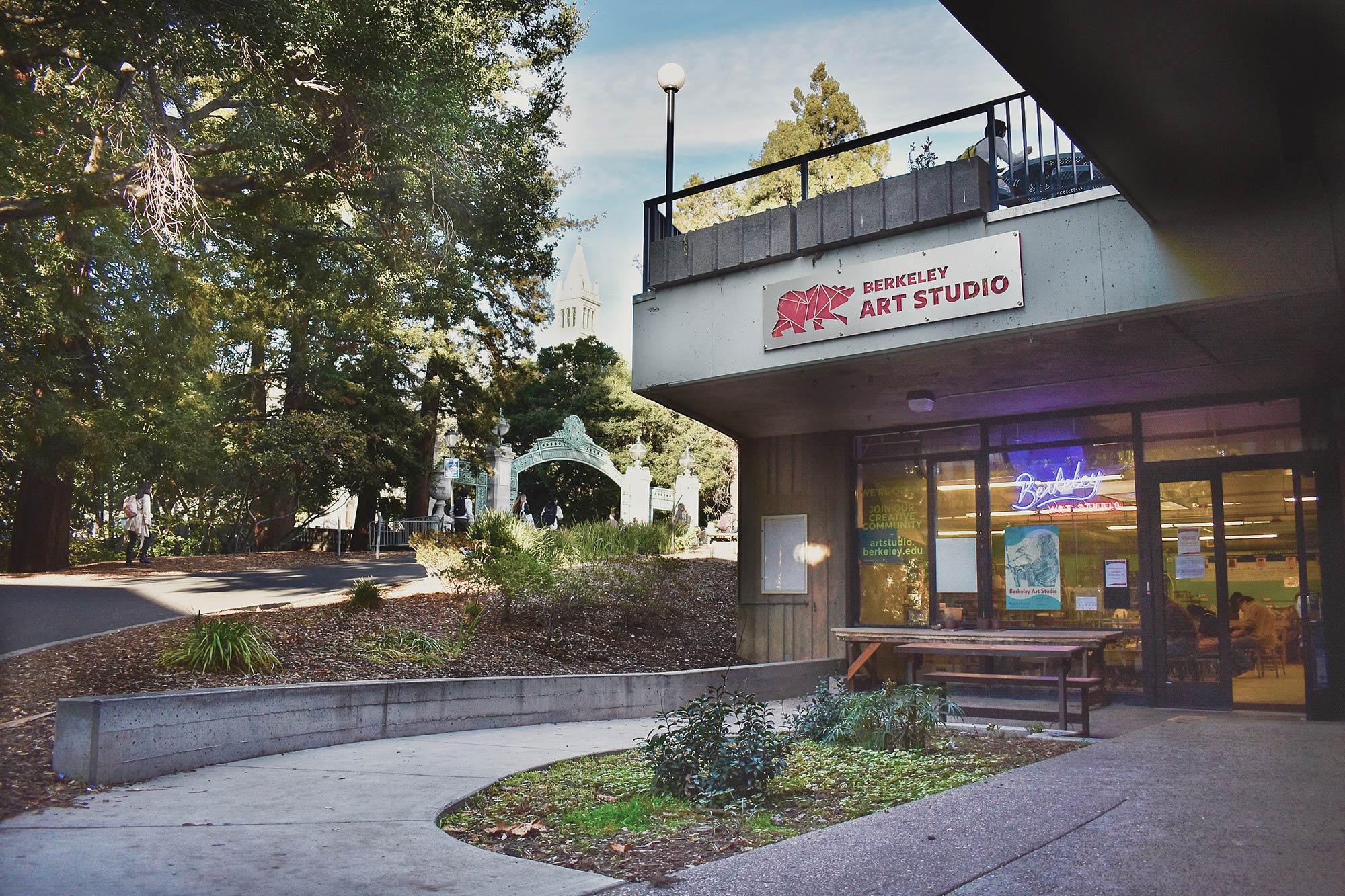 to the Berkeley Art Studio Berkeley Art Studio